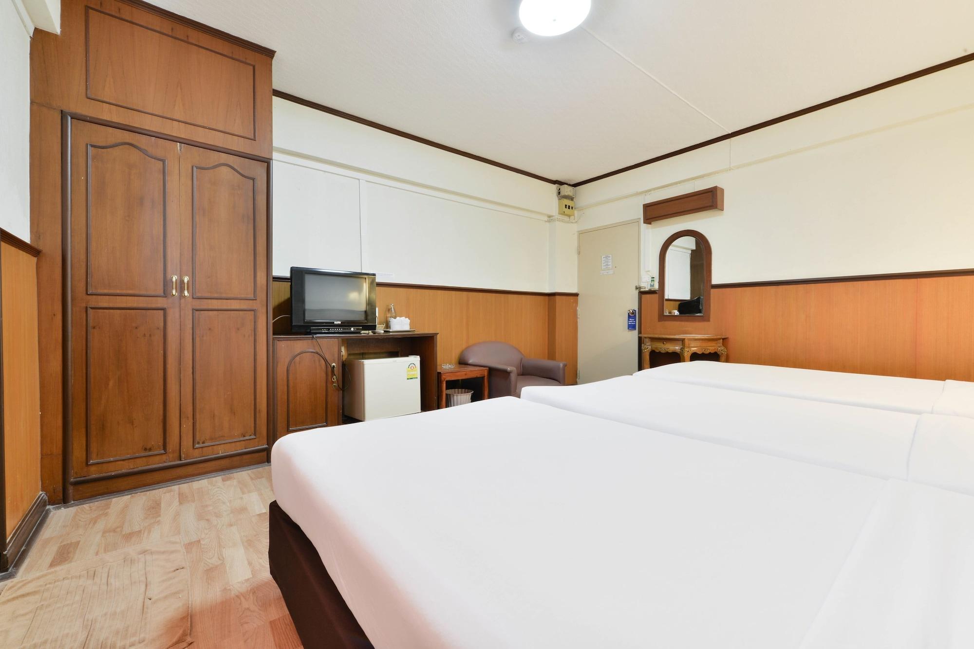 Nice Palace Hotel Bangkok Esterno foto