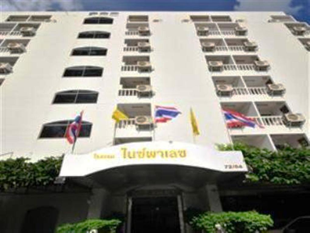 Nice Palace Hotel Bangkok Esterno foto