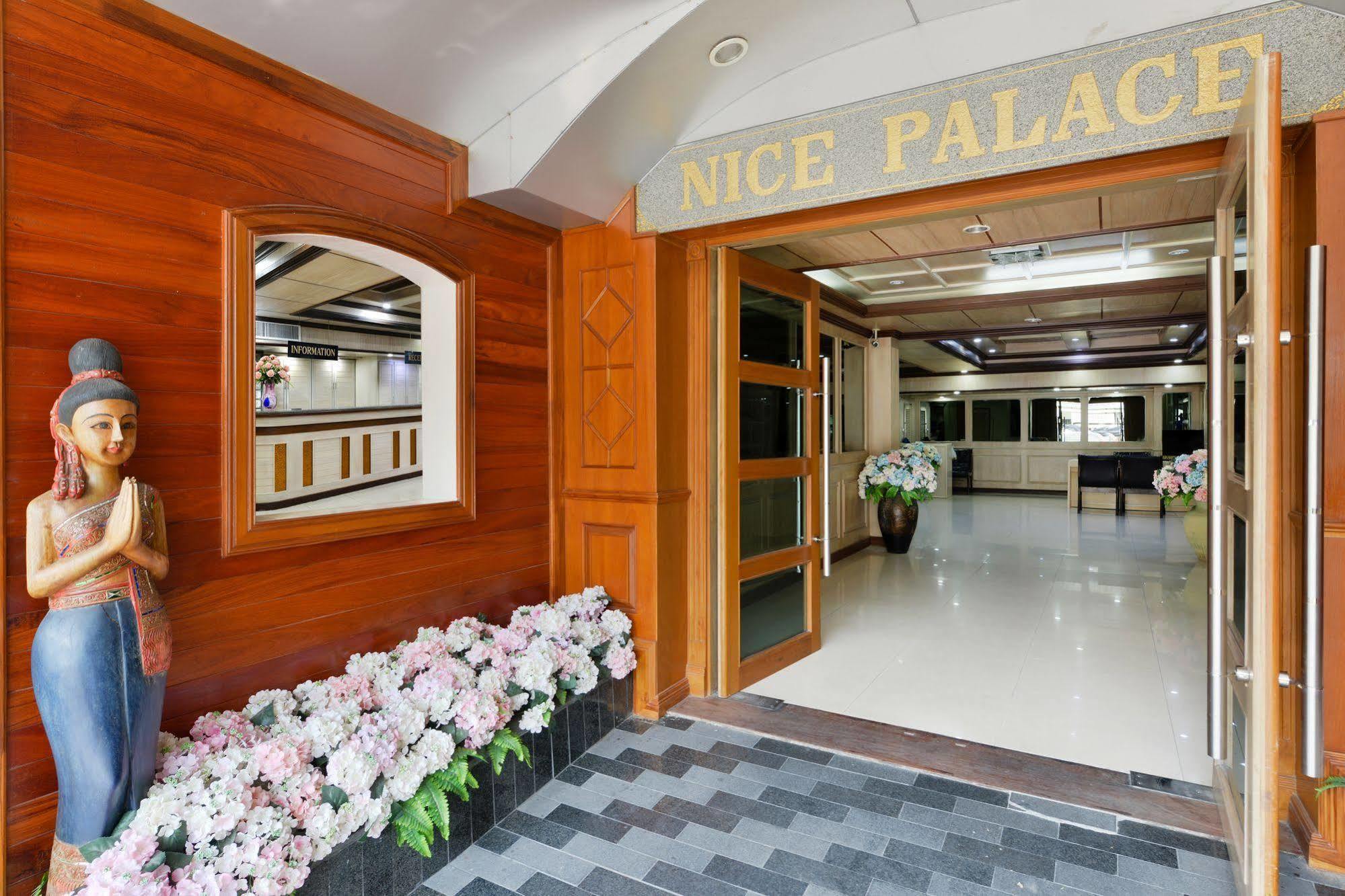 Nice Palace Hotel Bangkok Esterno foto