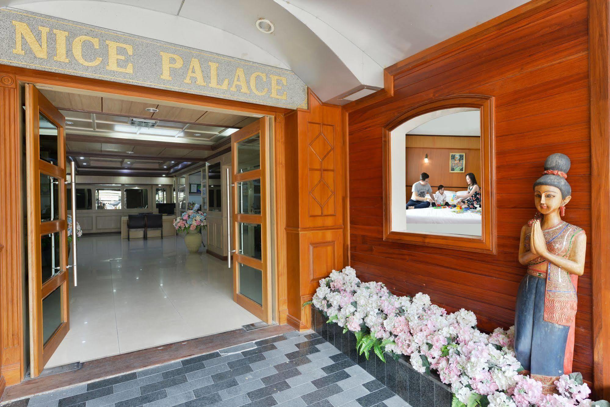 Nice Palace Hotel Bangkok Esterno foto